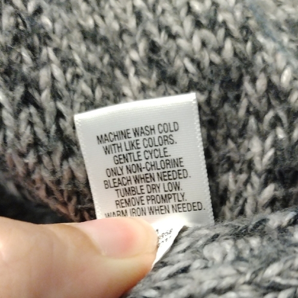 Merona Black and White Knit Sweater - Picture 14 of 15